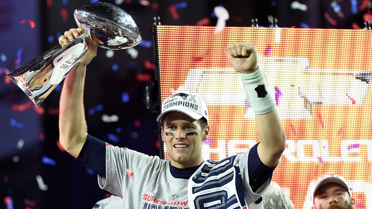 Super finish: Patriots edge Seahawks 28-24 for NFL title